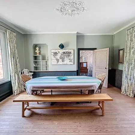 别墅 De La Brasserie *